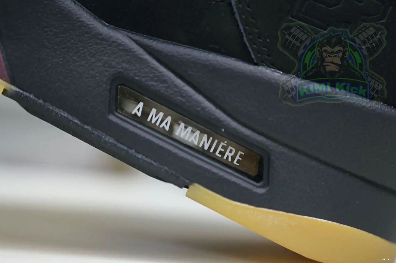 x MANIÉRE 5 Jordan Kimikick A Air MA 0510